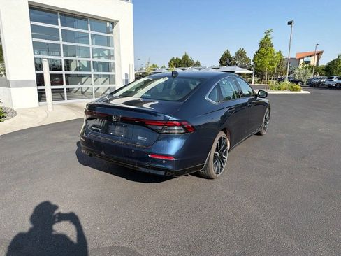 Used 2024 Honda Accord Touring image 5