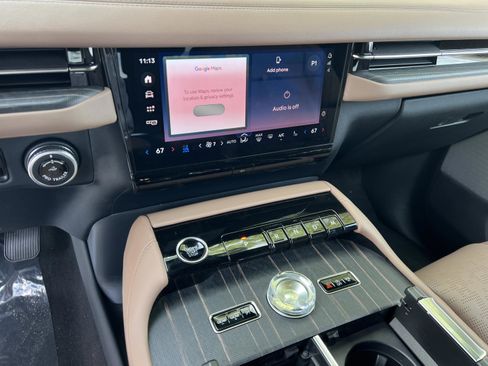 New 2026 Lincoln Navigator L Black Label AWD/4WD image 12