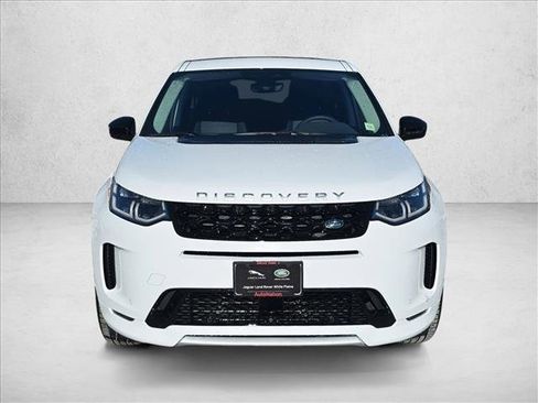 Used 2025 Land Rover Discovery Sport S image 2