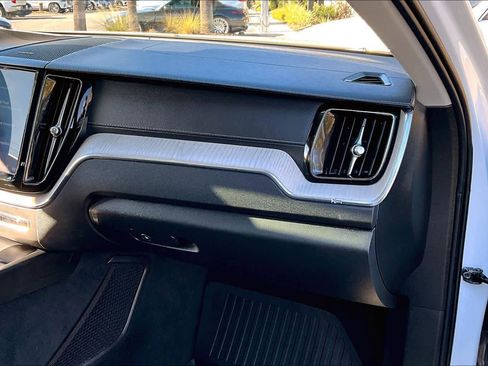Used 2020 Volvo XC60 T5 Inscription w/ Protection Package Premier image 19