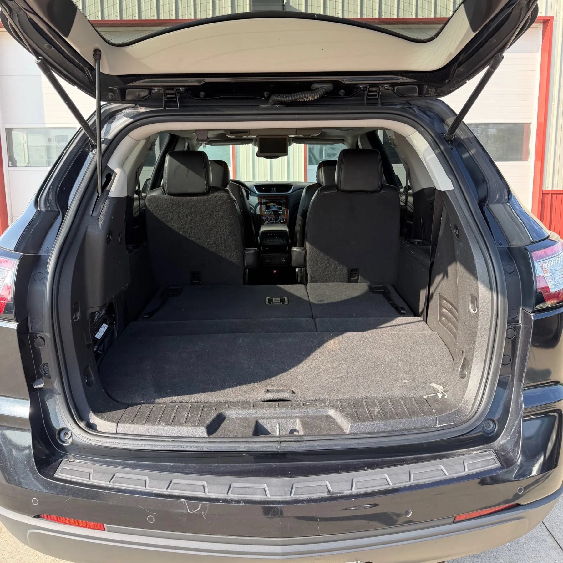 Used 2014 Chevrolet Traverse LT FWD image 32