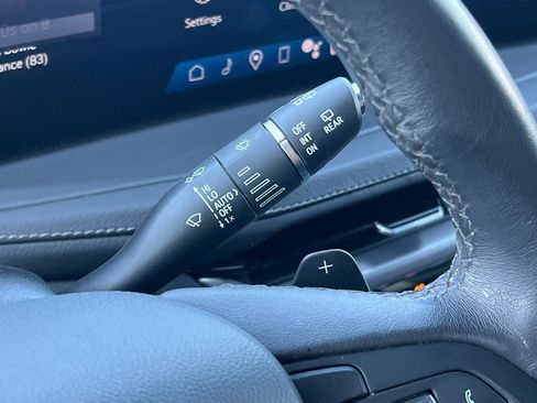 Certified 2024 Cadillac XT4 Premium Luxury image 40