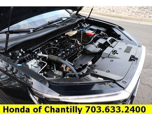 Certified 2025 Honda CR-V EX image 30