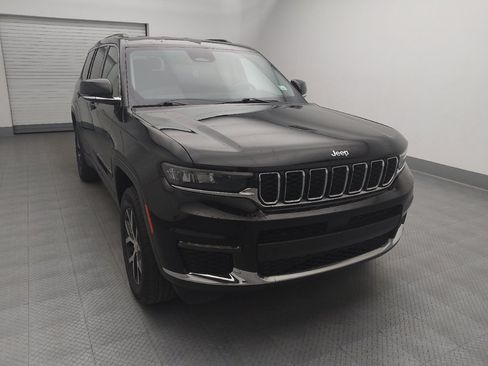 Used 2023 Jeep Grand Cherokee L Limited AWD/4WD image 14