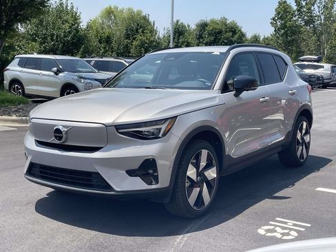 Used 2023 Volvo XC40 Recharge Ultimate AWD/4WD image 24