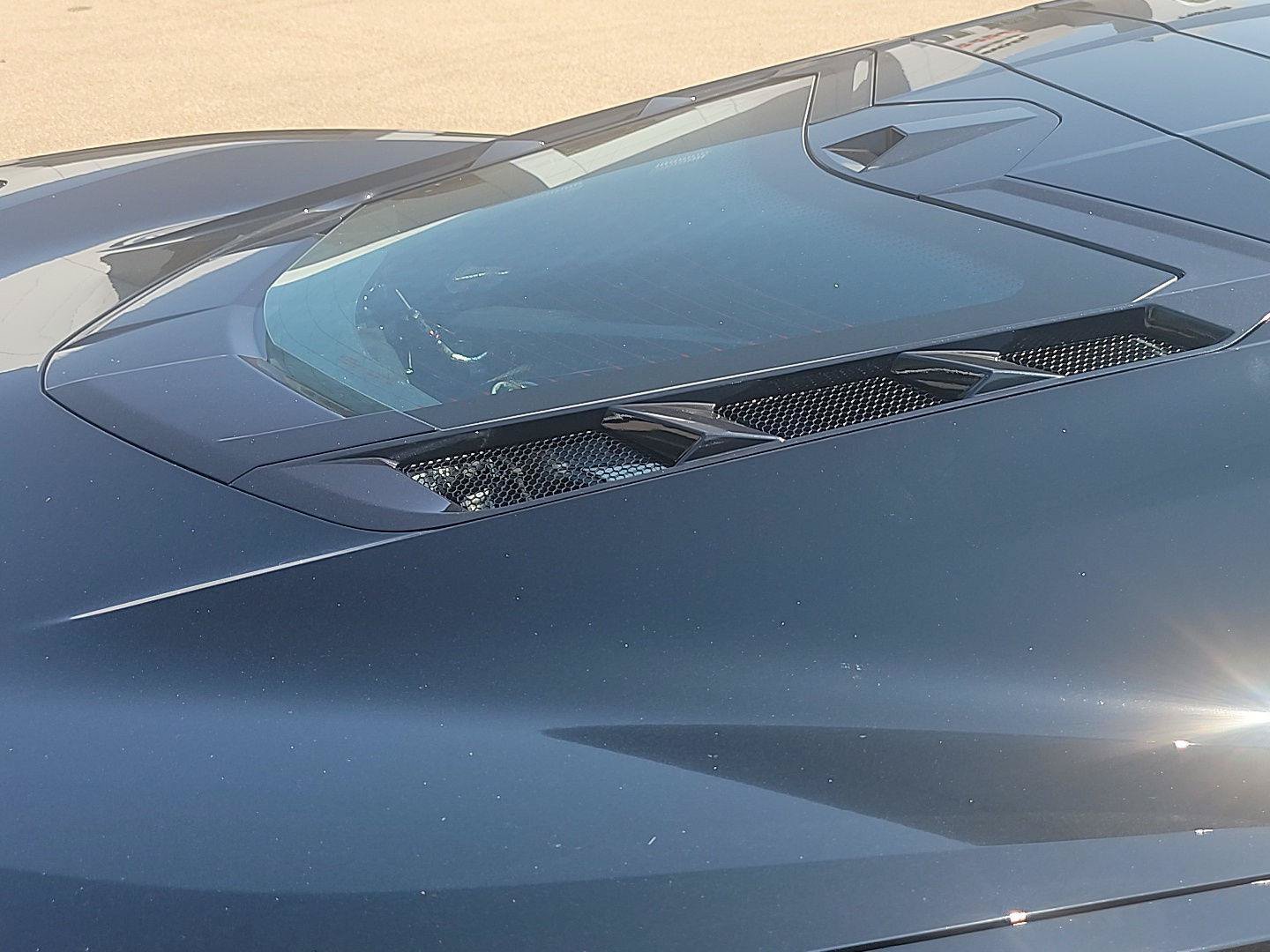 Used 2025 Chevrolet Corvette Stingray Preferred Cpe w/ Z51 Performance Package RWD image 18