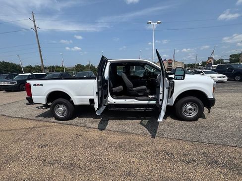 Used 2026 Ford F350 XL AWD/4WD image 8