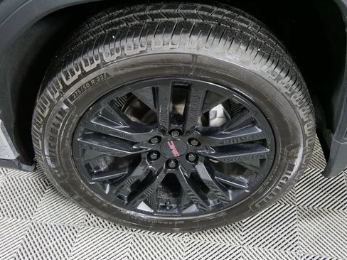 Used 2023 GMC Sierra 1500 SLT AWD/4WD image 10