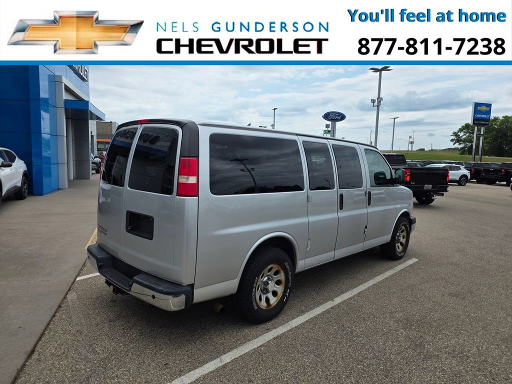 Used 2014 Chevrolet Express 1500 LT w/ LT Preferred Equipment Group AWD/4WD image 7