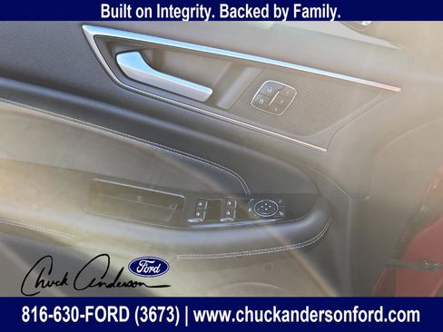 Used 2017 Ford Edge Titanium w/ Equipment Group 301A image 18
