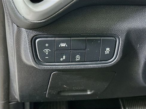 Used 2020 Kia Soul GT-Line w/ GT 2.0L Power Sunroof Package FWD image 17