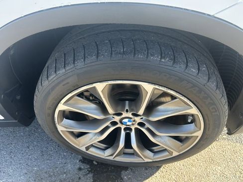 Used 2015 BMW X6 xDrive50i w/ Executive Package image 15