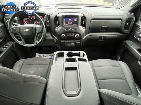 Used 2022 Chevrolet Silverado 1500 Custom image 2
