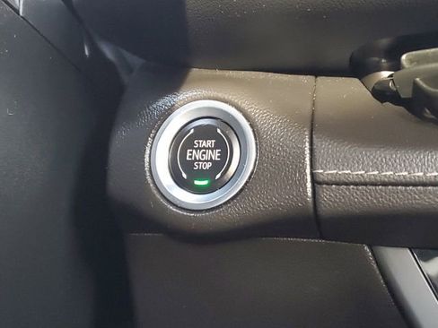 Used 2022 Buick Envision Essence w/ Sport Touring Package image 30