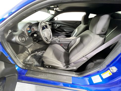 Used 2017 Chevrolet Camaro SS image 19