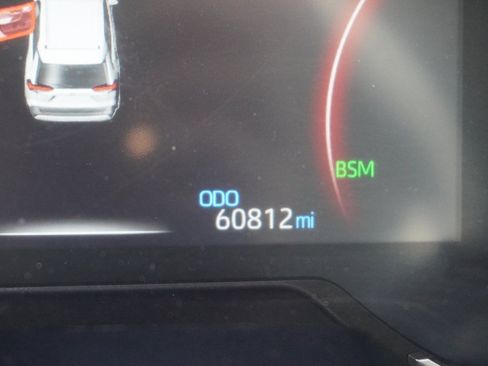 Certified 2024 Toyota RAV4 XLE image 9