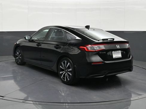 Used 2024 Honda Civic EX-L image 3