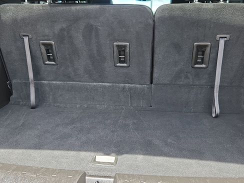 Used 2023 Chevrolet Traverse LT image 20