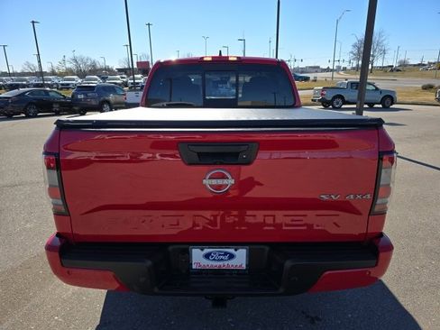 Used 2022 Nissan Frontier SV image 4