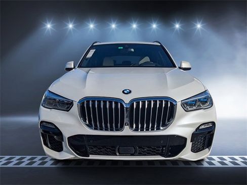 Used 2019 BMW X5 xDrive50i w/ M Sport Package image 8