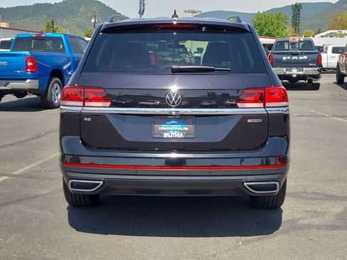 Used 2021 Volkswagen Atlas SE w/ Panoramic Sunroof Package AWD/4WD image 13