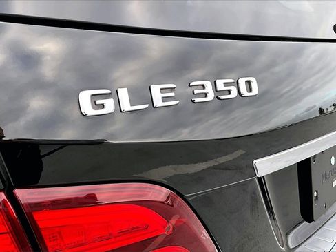 Used 2018 Mercedes-Benz GLE 350 w/ Premium 1 Package image 22