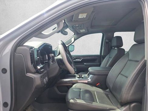 Used 2024 Chevrolet Silverado 2500 LTZ w/ LTZ Plus Package AWD/4WD image 10