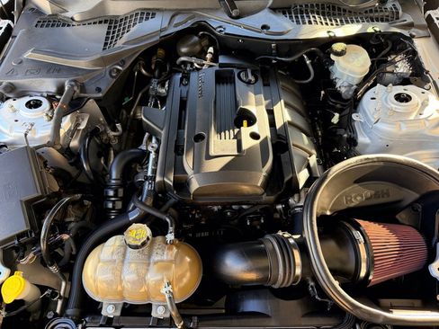 Used 2015 Ford Mustang Premium image 23