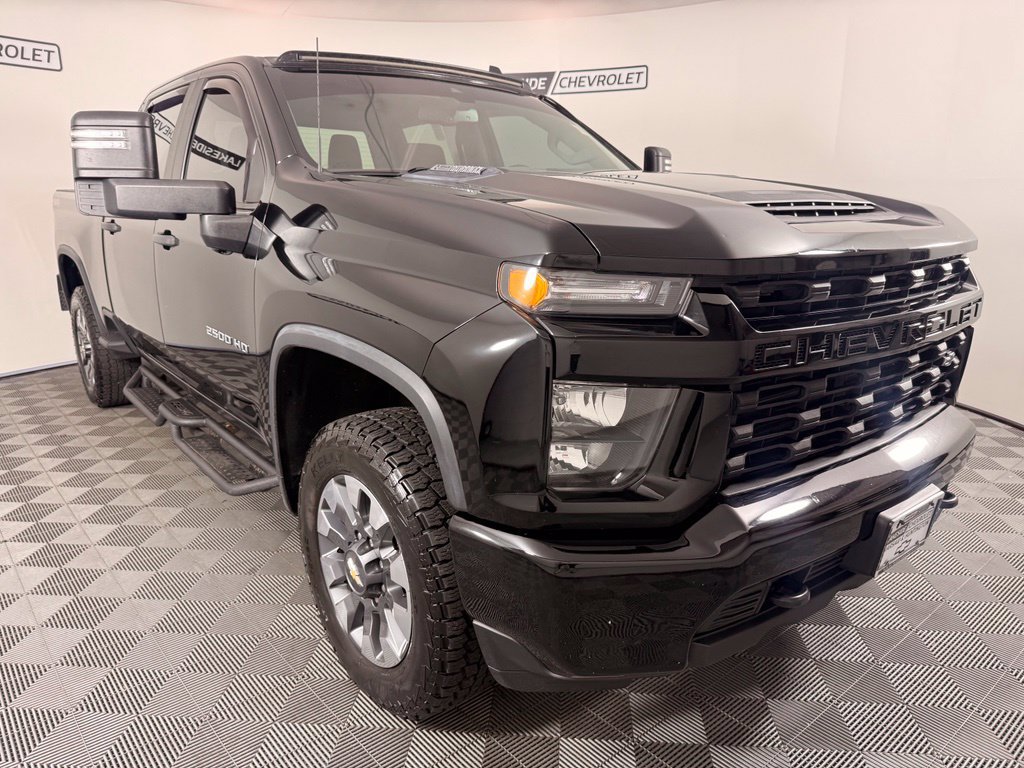 Used 2022 Chevrolet Silverado 2500 Custom w/ Custom Value Package AWD/4WD image 8
