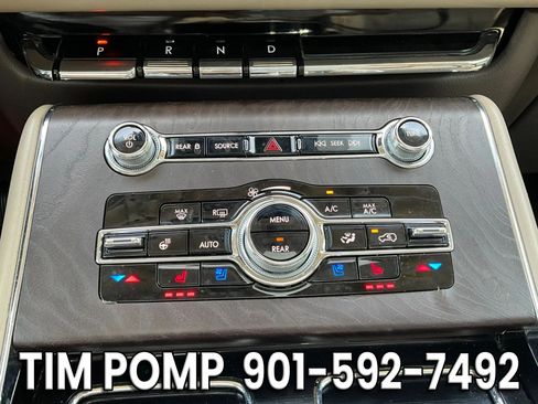 Used 2021 Lincoln Aviator Reserve w/ Equipment Group 201A AWD/4WD image 24
