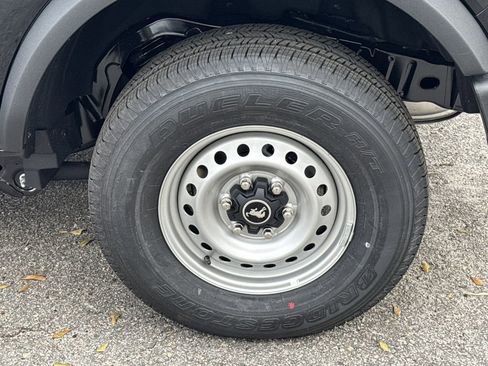 New 2025 Ford Bronco 4-Door image 19