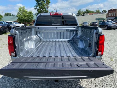 New 2025 Chevrolet Colorado LT w/ LT Convenience Package image 18