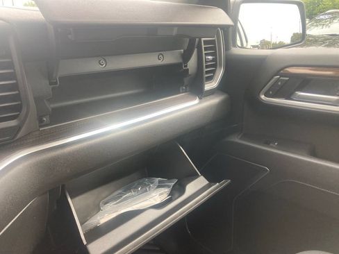 Certified 2025 GMC Sierra 1500 Elevation AWD/4WD image 32