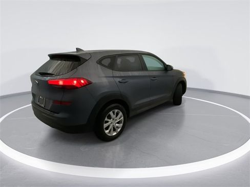 Used 2021 Hyundai Tucson SE w/ Cargo Package image 4