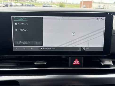 Used 2025 Kia Carnival image 18