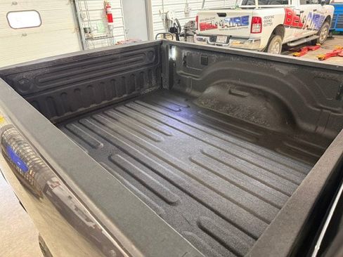 Used 2025 RAM 2500 Big Horn AWD/4WD image 20