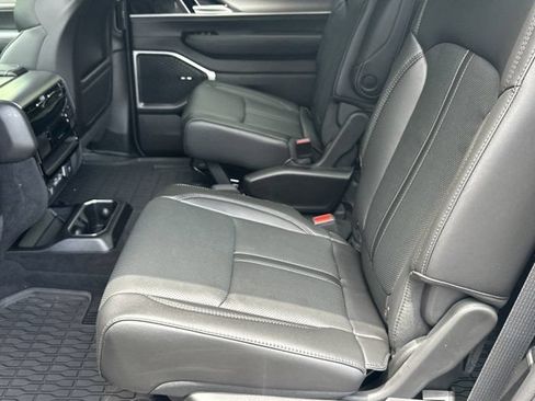New 2026 Jeep Grand Wagoneer 4WD image 19