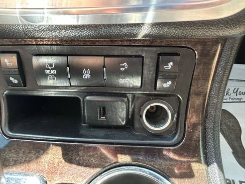 Used 2016 GMC Acadia SLT w/ Technology Package FWD image 27