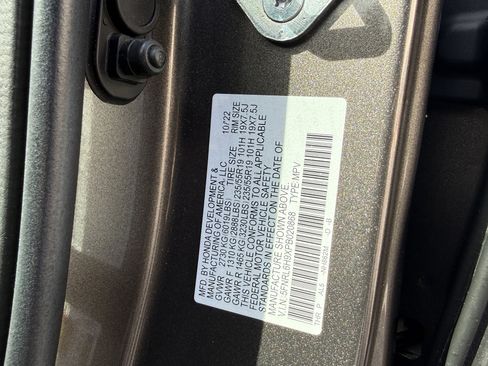 Used 2023 Honda Odyssey Elite image 30