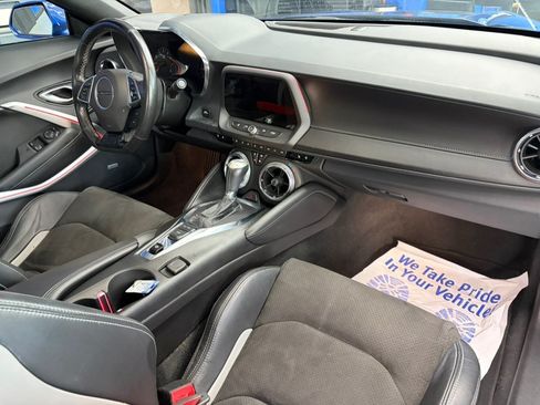 Used 2023 Chevrolet Camaro LT RWD image 18
