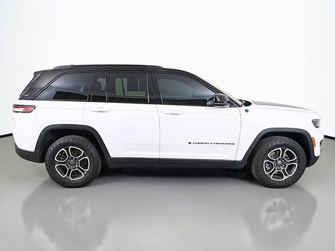 Used 2023 Jeep Grand Cherokee Trailhawk AWD/4WD image 19