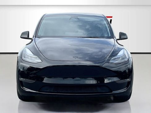 Used 2025 Tesla Model Y Performance AWD/4WD image 2