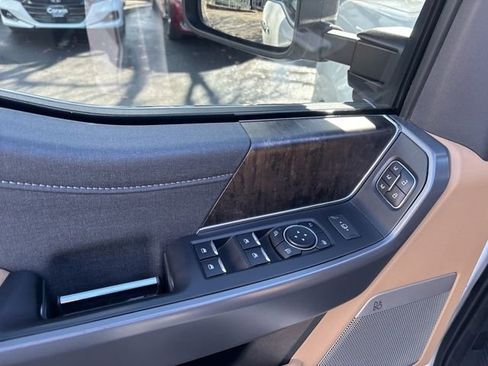 Used 2023 Ford F350 Lariat w/ Lariat Ultimate Package image 11