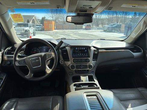 Used 2017 GMC Yukon Denali w/ Open Road Package image 17