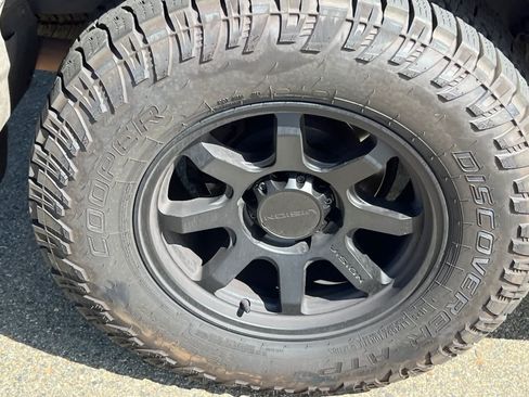 Used 2018 Toyota 4Runner 4WD image 14