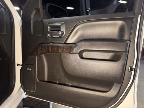 Used 2015 GMC Sierra 2500 Denali AWD/4WD image 35