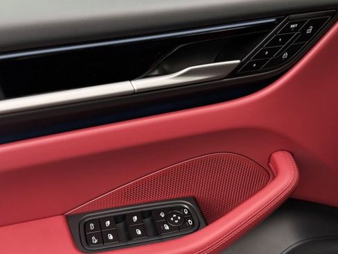 New 2025 Porsche Macan 4S Electric image 14