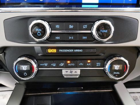 Used 2022 Ford F250 Lariat AWD/4WD image 30
