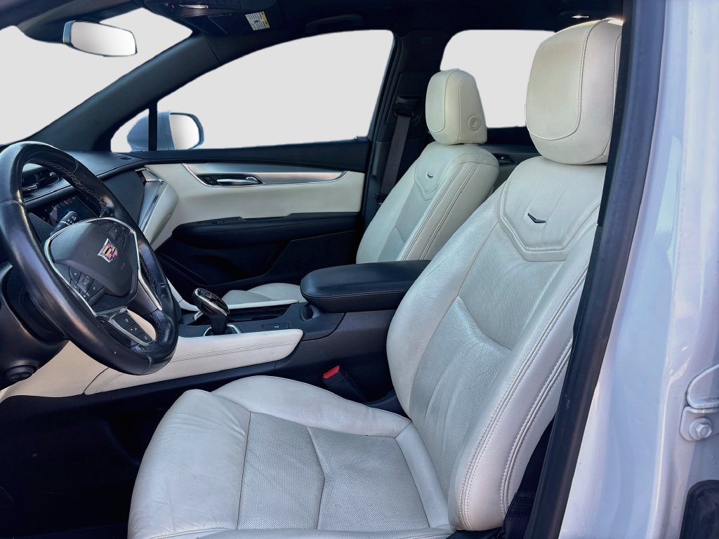 Used 2019 Cadillac XT5 Luxury w/ Sport Package FWD image 22