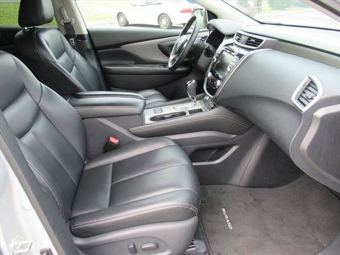 Used 2023 Nissan Murano SV image 10